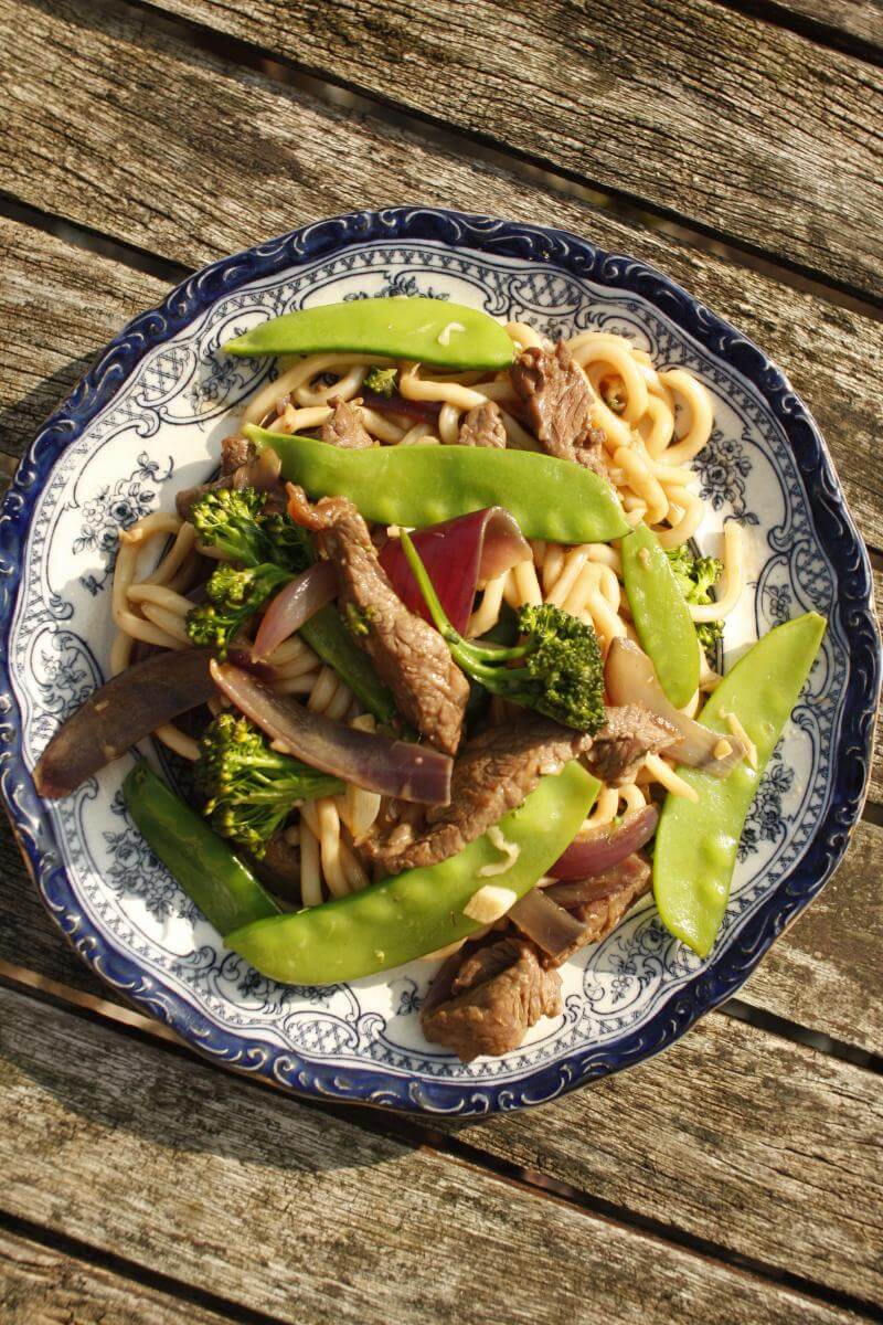 Noodle recipes - healthy beef stir fry - udon noodles recipes